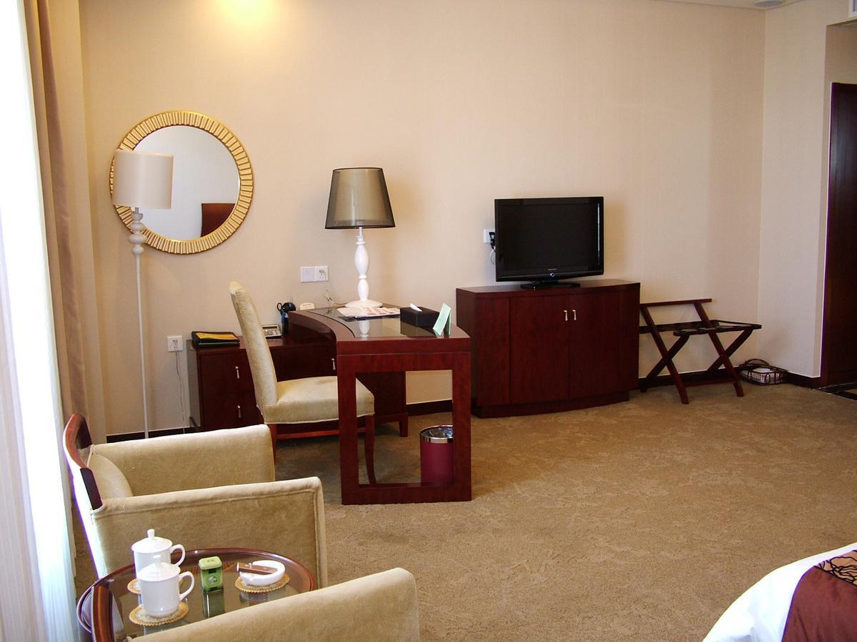 Fuxing Oriental Boutique Hotel Chifeng Zimmer foto